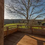 Nidamour Villa